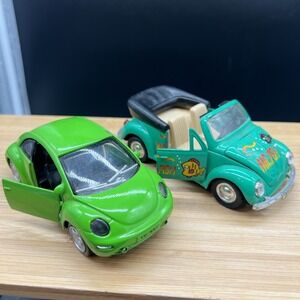 2 Green Diecast Volkswagen Beetles Doors Open Convertible Toys Cars Collectibles